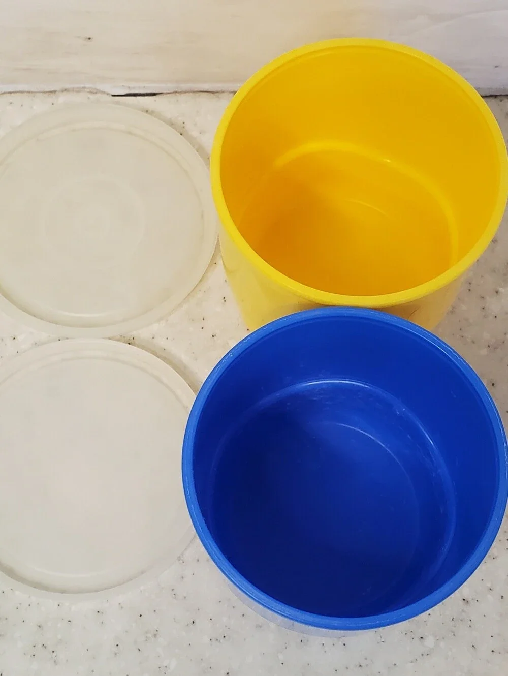Vintage Tupperware Set of 4 7 oz Snack Cups w Lids Meal Prep Kids Lunch Containe